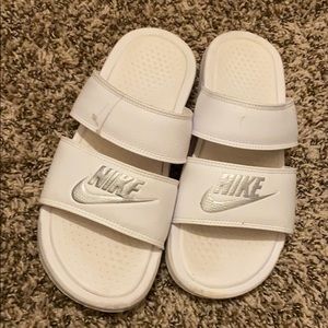 Nike slides